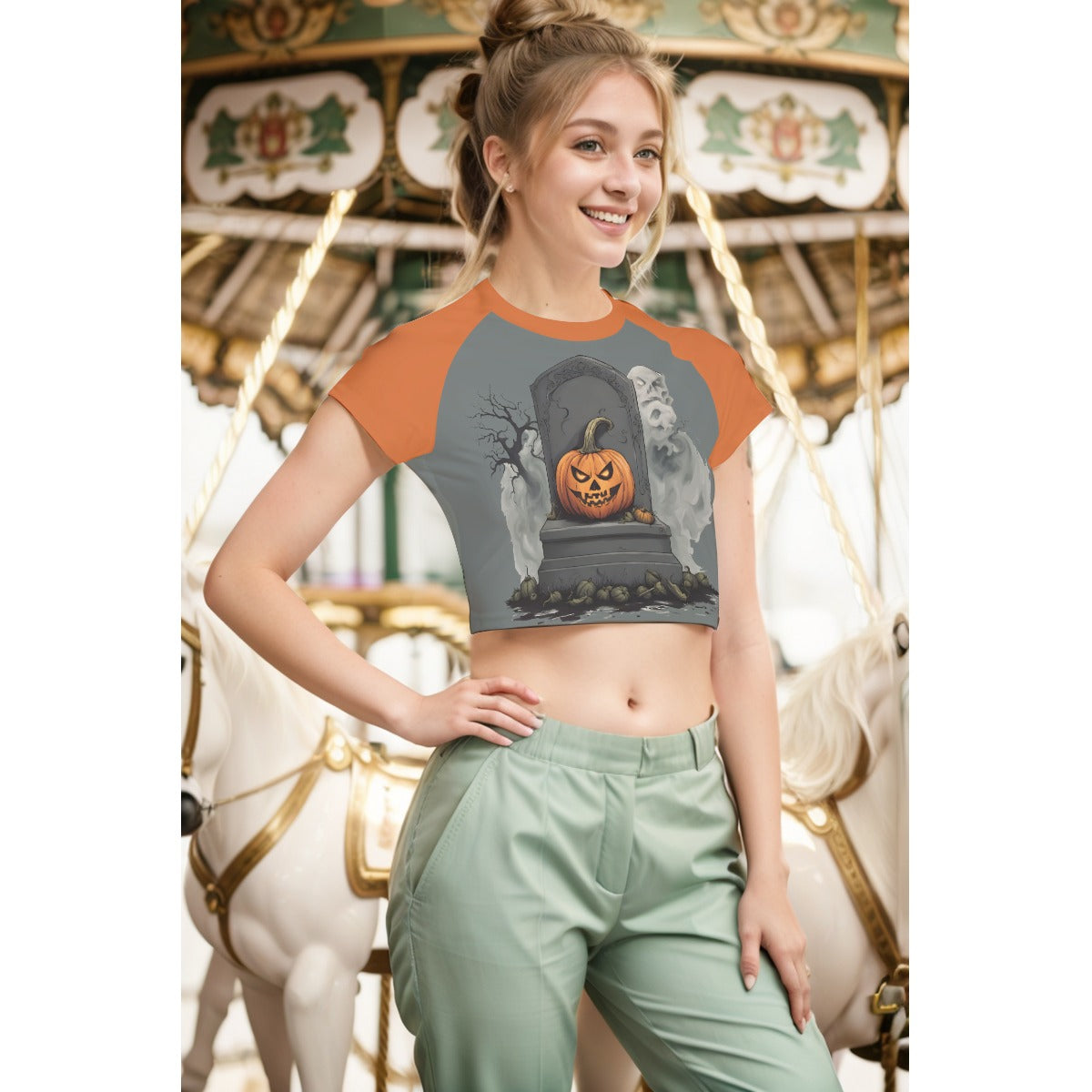 Ghost and Pumpkin Women's Raglan Cropped T-shirt