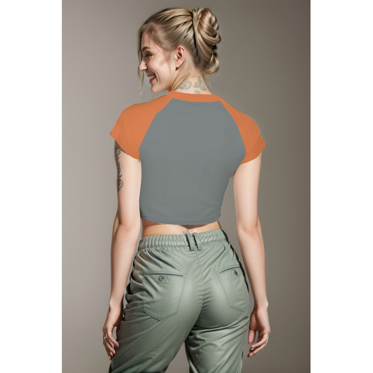 Ghost and Pumpkin Women's Raglan Cropped T-shirt